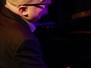 The Bad Plus: Ethan Iverson 20140408 - Gustav Eckart, Fotografie