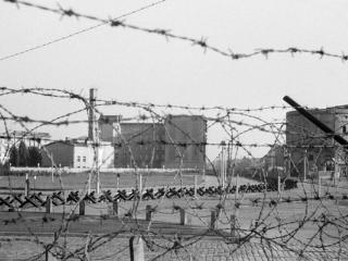 Berlin_1962 the_early_wall - Gustav Eckart, Photographie