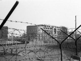 Berlin_1962 the_early_wall - Gustav Eckart, Photographie