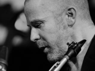 Hayden Chisholm 20131217 - Gustav Eckart, Photographie