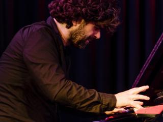 Benjamin Moussay Unterfahrt 20131023 - Gustav Eckart, Photographie
