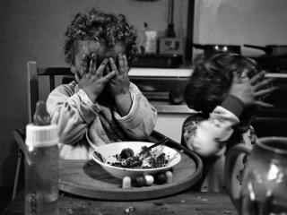Kinder 76 - Gustav Eckart, Photography