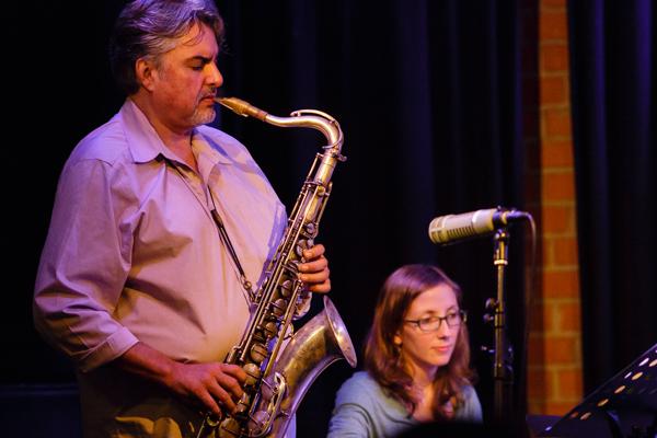 Ches Smith &amp; These Arches - Tony Malaby Mary Halvorson 20140429 - Gustav Eckart, Photographie