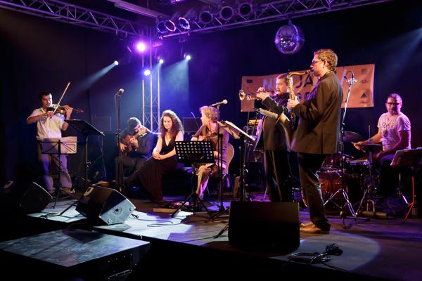 Frank Wuppinger &amp; L&#039;Orchestre Europa feat. Frances Pappas NUEJAZZ 20131024 - Gustav Eckart, Fotografie