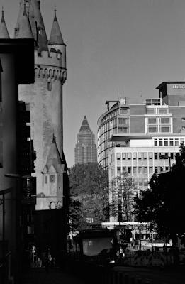 big and small towers Frankfurt 2008 - Gustav Eckart, Photography