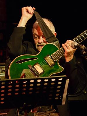 John Abercrombie Unterfahrt 20131008 - Gustav Eckart, Fotografie