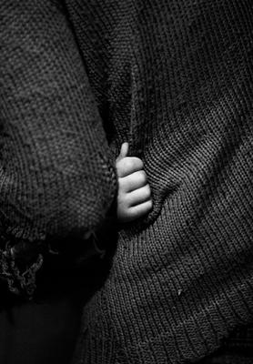 a childs hand - Gustav Eckart, Photography