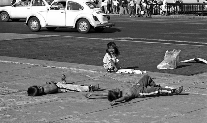 Mexico Strassenkinder 1 - Gustav Eckart, Fotografia